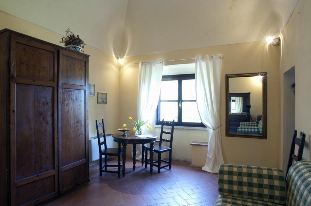 Agriturismo Corte Virgiliana Virgilio Bilik gambar