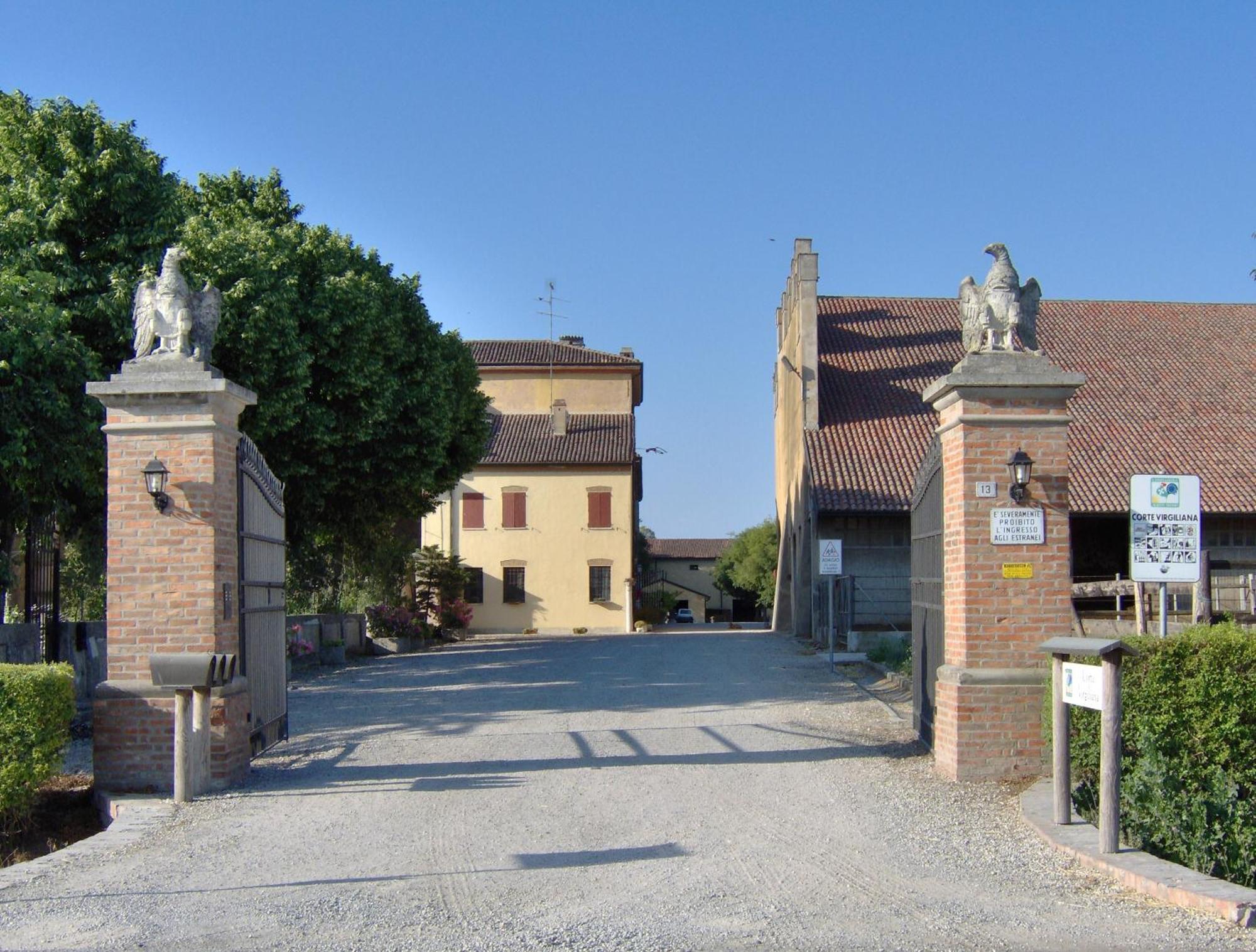 Agriturismo Corte Virgiliana Virgilio Bilik gambar